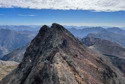 Pointe Gabarro, pique d'Estats et pic du Montcalm par le vallon de Riufret